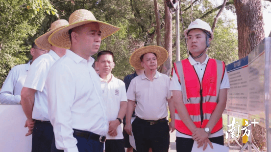 強化政治擔當護航重大工程建設，英德市委書記陳龍興調研黃茅峽水庫工程建設情況:建設工程