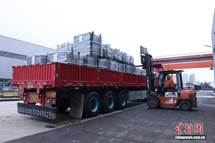 161噸工程建設物資出海 助力摩洛哥高速公路建設:建設工程